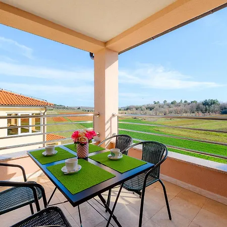 Stancija Amorozo 5 - N. 7 * Porec