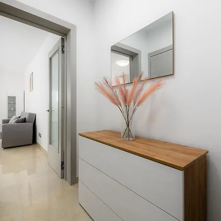 Stancija Amorozo 5 - N. 7 *