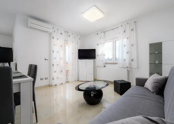 Stancija Amorozo 5 - N. 7 Poreč