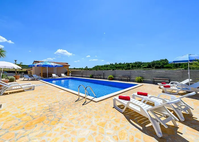 Stancija Amorozo 5 - N. 7 * Porec