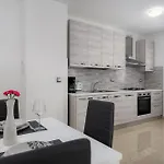Stancija Amorozo 5 - N. 7 Apartament