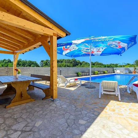 Stancija Amorozo 5 - N. 7 아파트 *